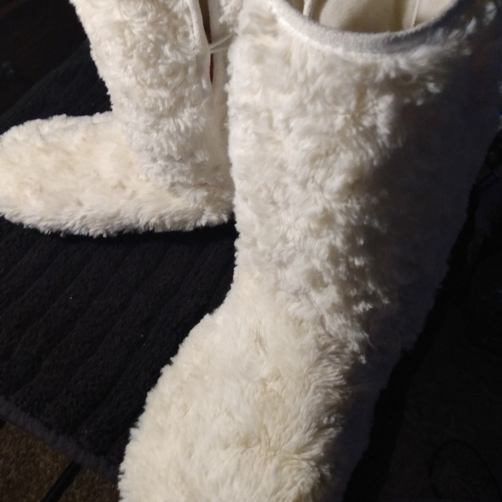 Booties - Picture 4 of 7